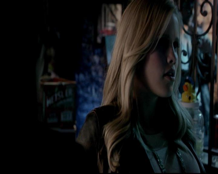 VampireDiariesWorld-dot-org_4x17BecauseTheNight1123.jpg