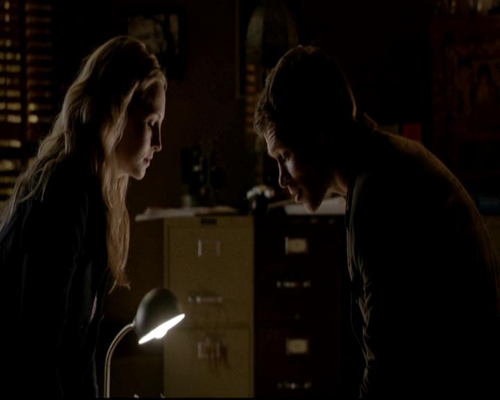 VampireDiariesWorld-dot-org_4x17BecauseTheNight1161.jpg