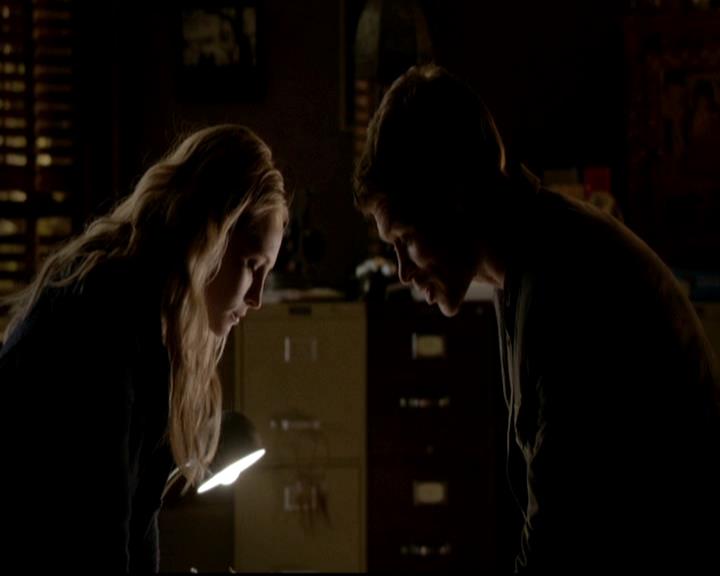 VampireDiariesWorld-dot-org_4x17BecauseTheNight1162.jpg