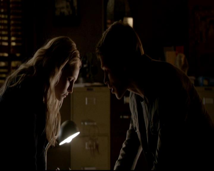 VampireDiariesWorld-dot-org_4x17BecauseTheNight1163.jpg