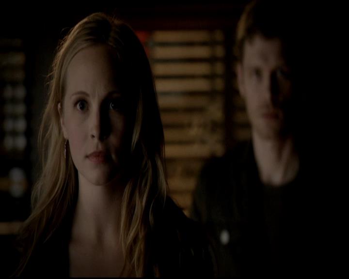 VampireDiariesWorld-dot-org_4x17BecauseTheNight1182.jpg