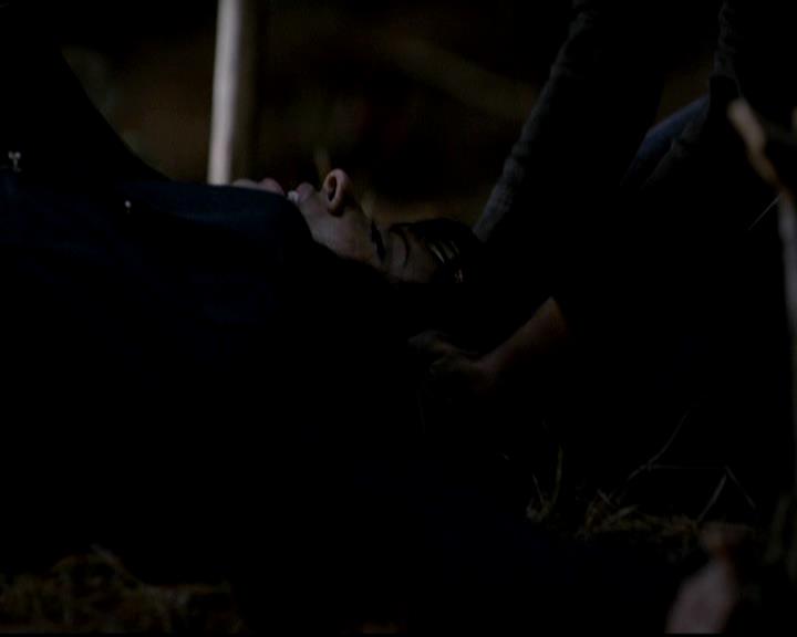 VampireDiariesWorld-dot-org_4x17BecauseTheNight1192.jpg