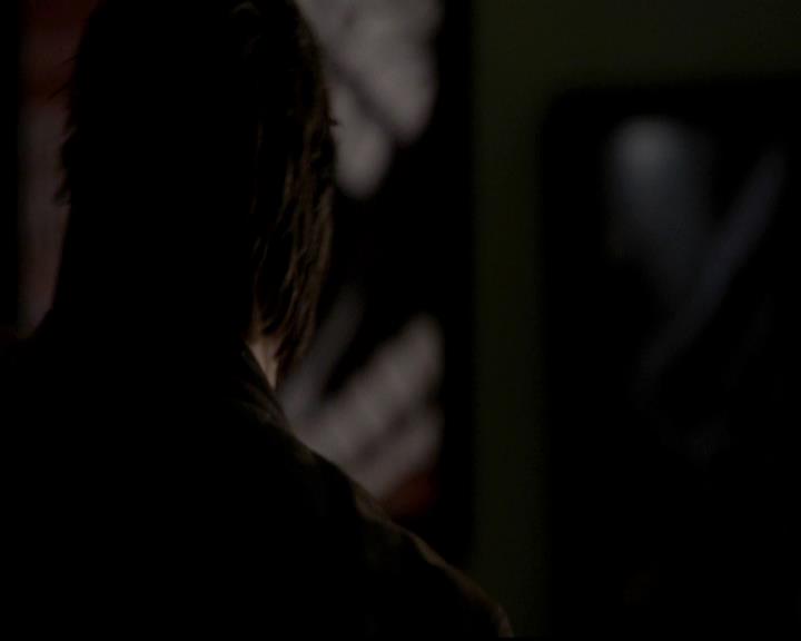 VampireDiariesWorld-dot-org_4x17BecauseTheNight1272.jpg