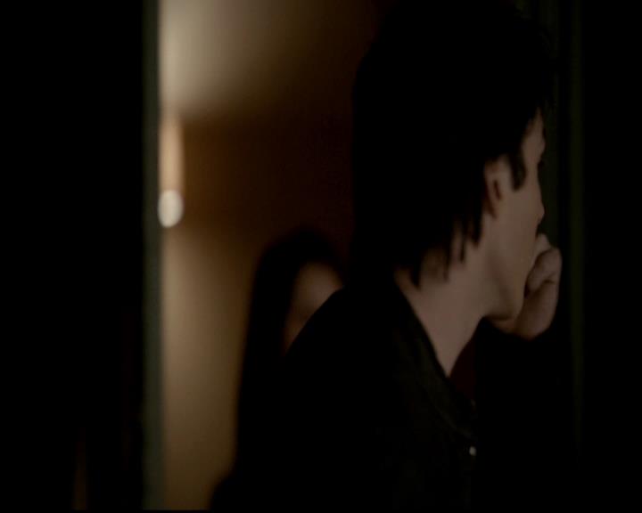 VampireDiariesWorld-dot-org_4x17BecauseTheNight1307.jpg