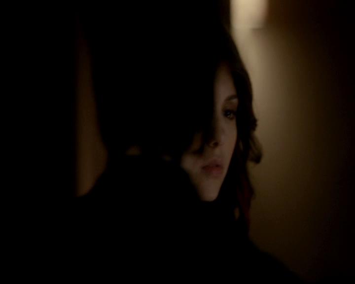 VampireDiariesWorld-dot-org_4x17BecauseTheNight1323.jpg