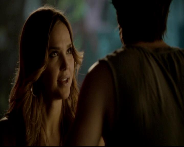 VampireDiariesWorld-dot-org_4x17BecauseTheNight1402.jpg