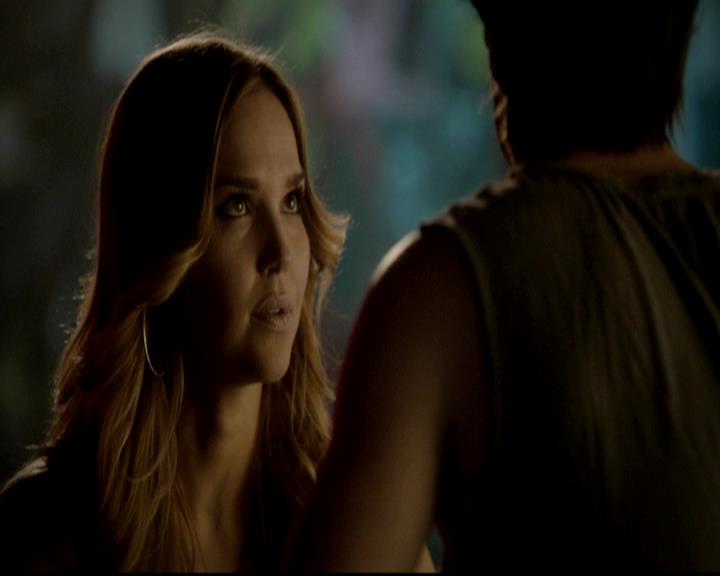 VampireDiariesWorld-dot-org_4x17BecauseTheNight1403.jpg