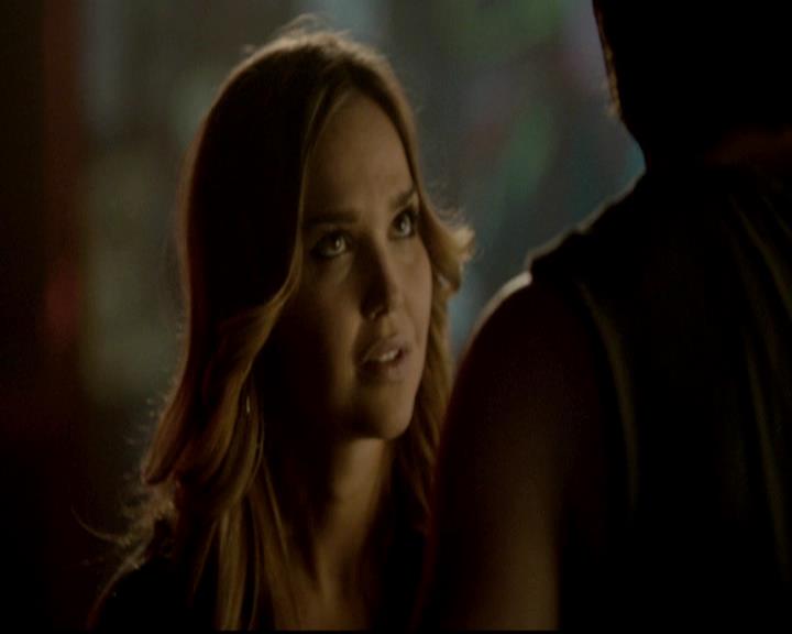 VampireDiariesWorld-dot-org_4x17BecauseTheNight1409.jpg