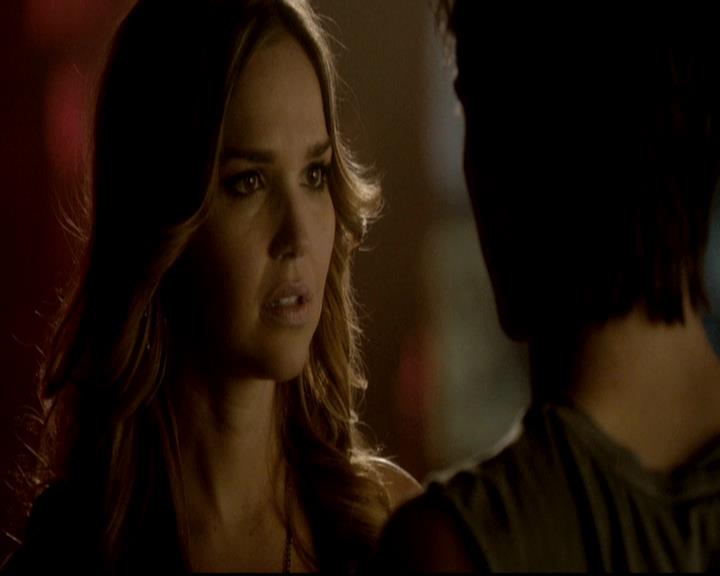 VampireDiariesWorld-dot-org_4x17BecauseTheNight1424.jpg