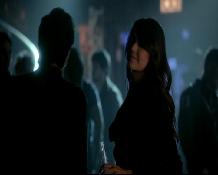 VampireDiariesWorld-dot-org_4x17BecauseTheNight1483.jpg