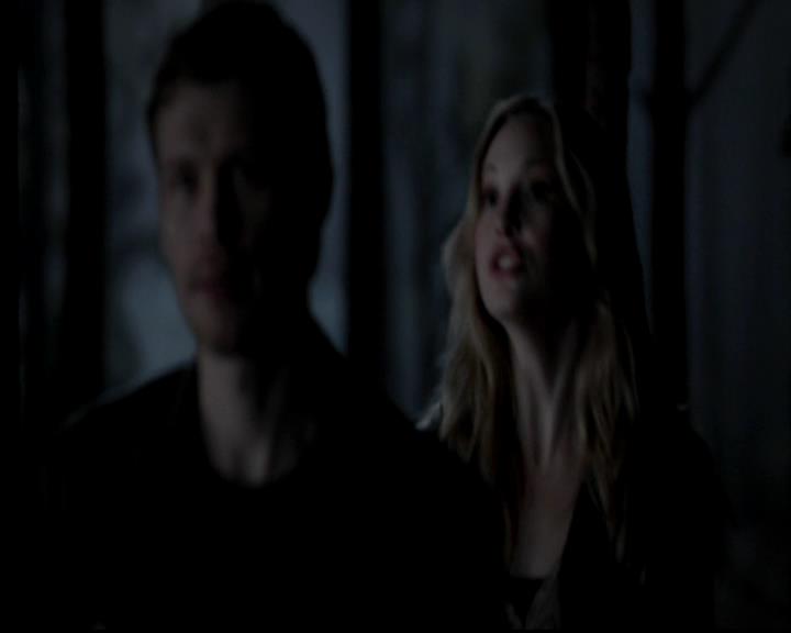 VampireDiariesWorld-dot-org_4x17BecauseTheNight1517.jpg