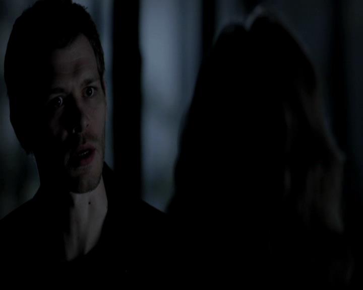 VampireDiariesWorld-dot-org_4x17BecauseTheNight1526.jpg