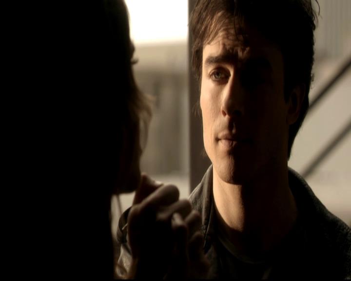 VampireDiariesWorld-dot-org_4x17BecauseTheNight1802.jpg