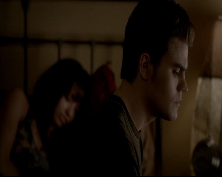 VampireDiariesWorld-dot-org_4x17BecauseTheNight1906.jpg