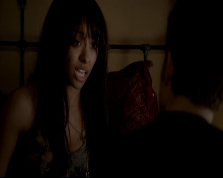 VampireDiariesWorld-dot-org_4x17BecauseTheNight1946.jpg