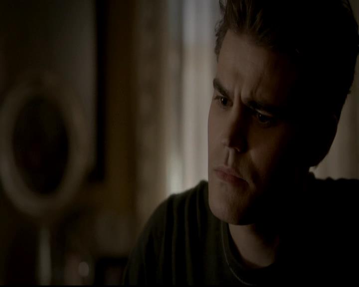 VampireDiariesWorld-dot-org_4x17BecauseTheNight1956.jpg