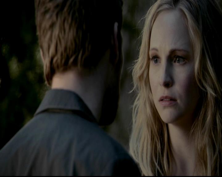 VampireDiariesWorld-dot-org_4x17BecauseTheNight1998.jpg