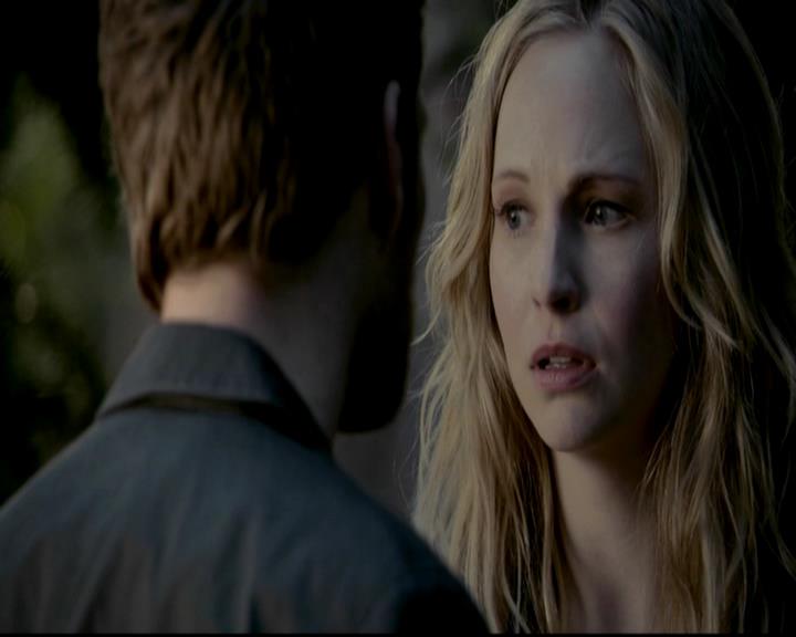 VampireDiariesWorld-dot-org_4x17BecauseTheNight2006.jpg