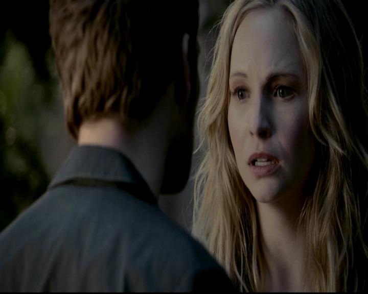 VampireDiariesWorld-dot-org_4x17BecauseTheNight2007.jpg