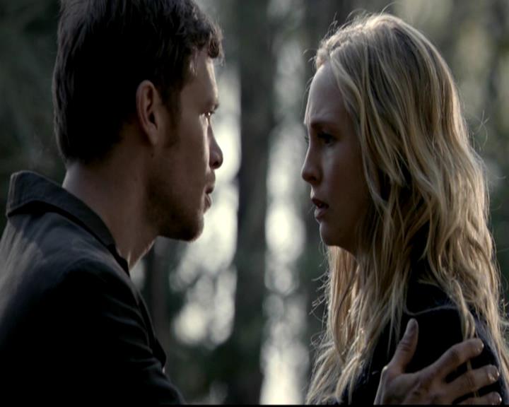 VampireDiariesWorld-dot-org_4x17BecauseTheNight2009.jpg