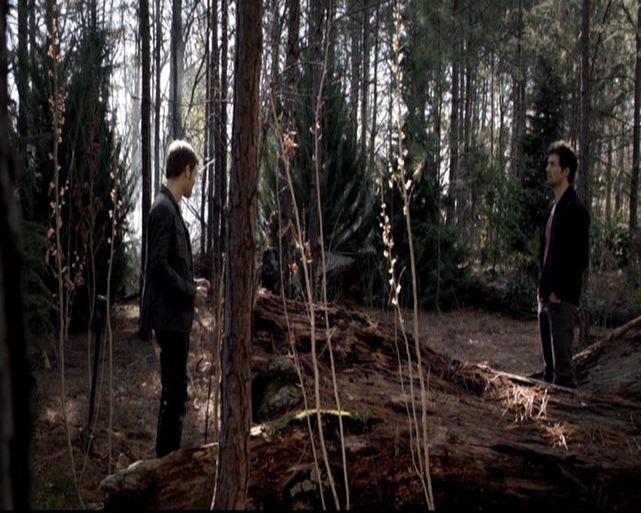 VampireDiariesWorld-dot-org_4x17BecauseTheNight2128.jpg