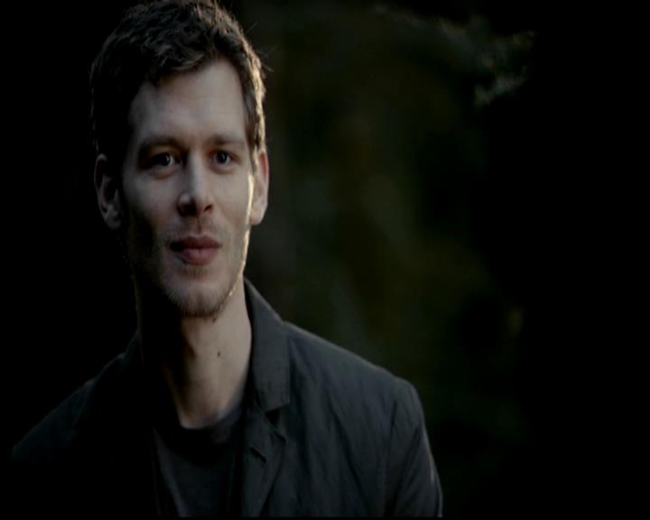 VampireDiariesWorld-dot-org_4x17BecauseTheNight2133.jpg