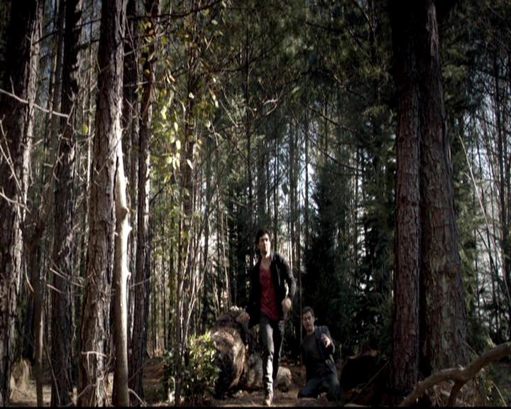 VampireDiariesWorld-dot-org_4x17BecauseTheNight2193.jpg