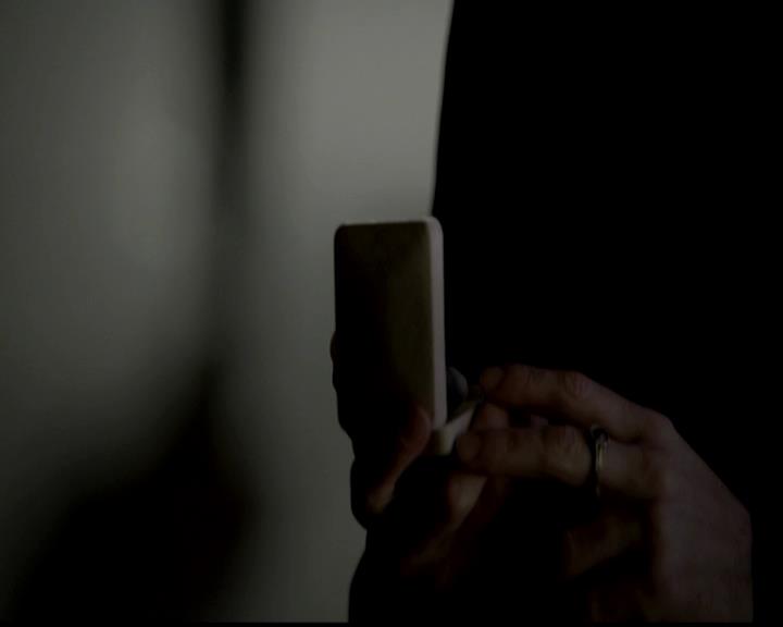 VampireDiariesWorld-dot-org_4x18AmericanGothic1917.jpg