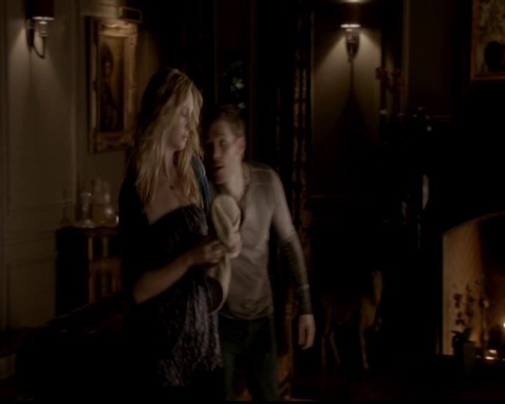 VampireDiariesWorld-dot-org_4x18AmericanGothic2051.jpg