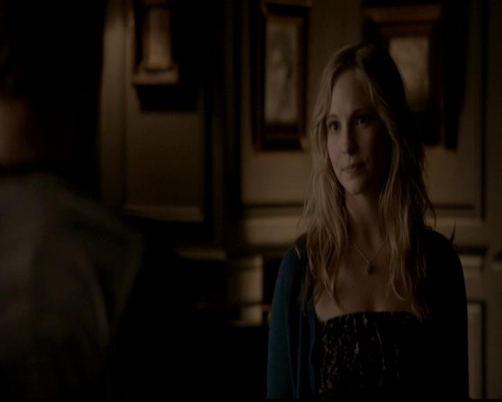 VampireDiariesWorld-dot-org_4x18AmericanGothic2080.jpg