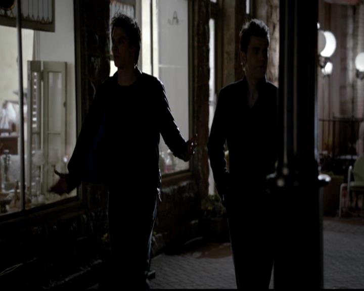 VampireDiariesWorld-dot-org_4x18AmericanGothic2102.jpg