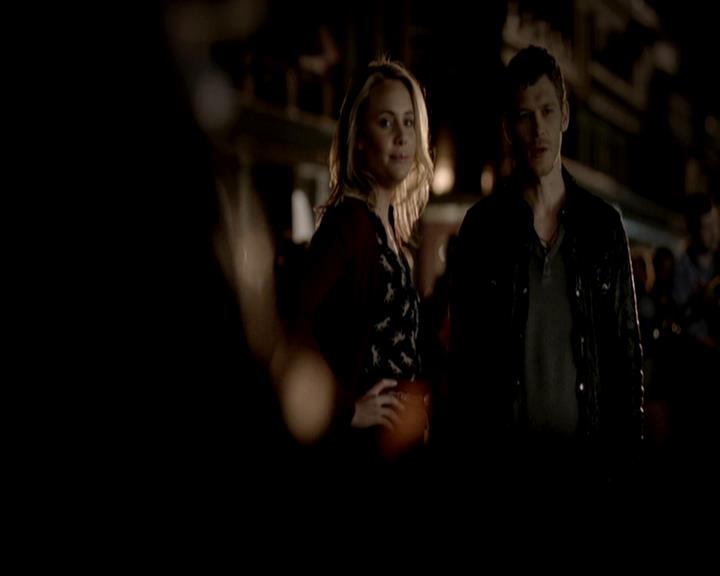 VampireDiariesWorld-dot-org_4x20TheOriginals1802.jpg