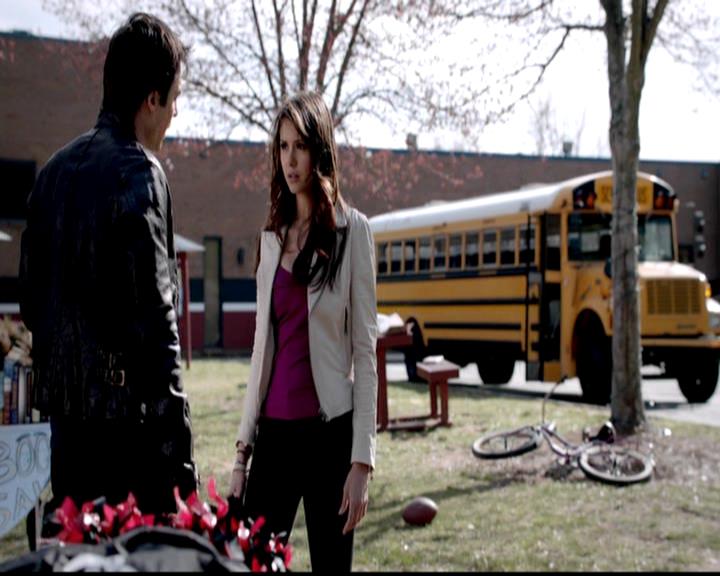 VampireDiariesWorld-dot-org_4x21ShesComeUndone0051.jpg