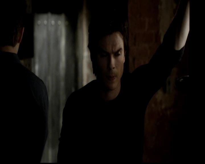 VampireDiariesWorld-dot-org_4x21ShesComeUndone0072.jpg