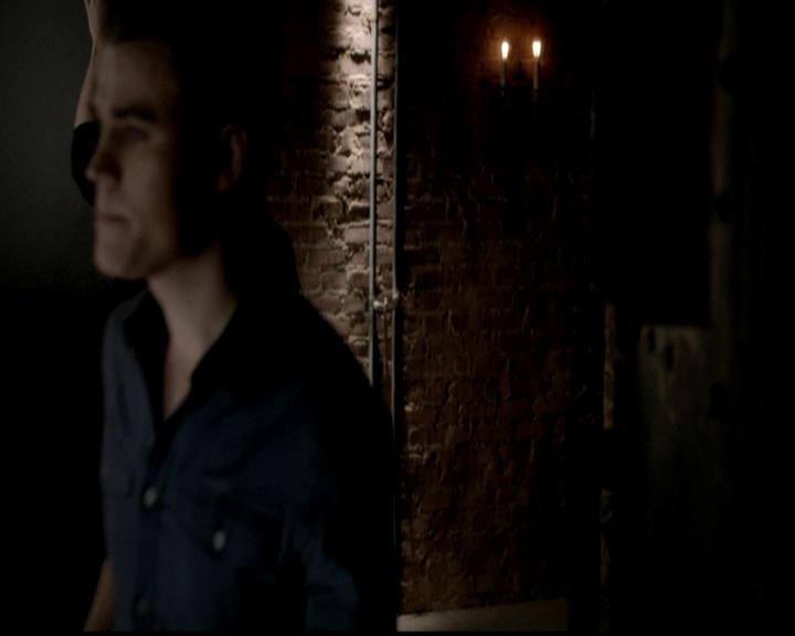 VampireDiariesWorld-dot-org_4x21ShesComeUndone0073.jpg