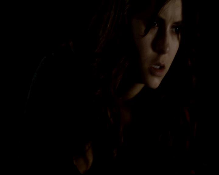 VampireDiariesWorld-dot-org_4x21ShesComeUndone0083.jpg