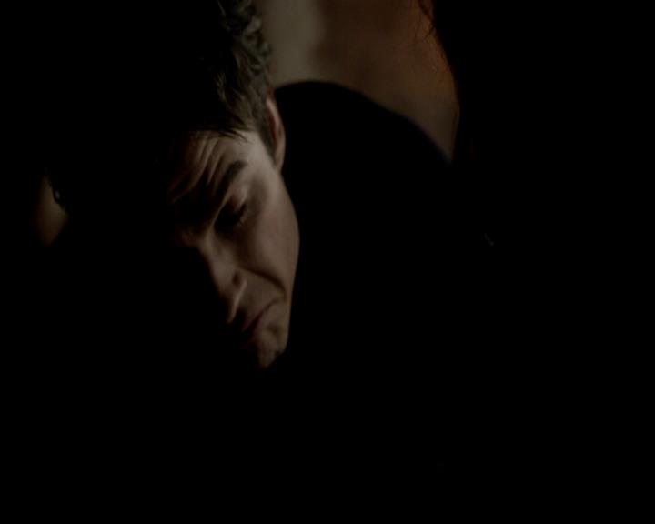 VampireDiariesWorld-dot-org_4x21ShesComeUndone0091.jpg