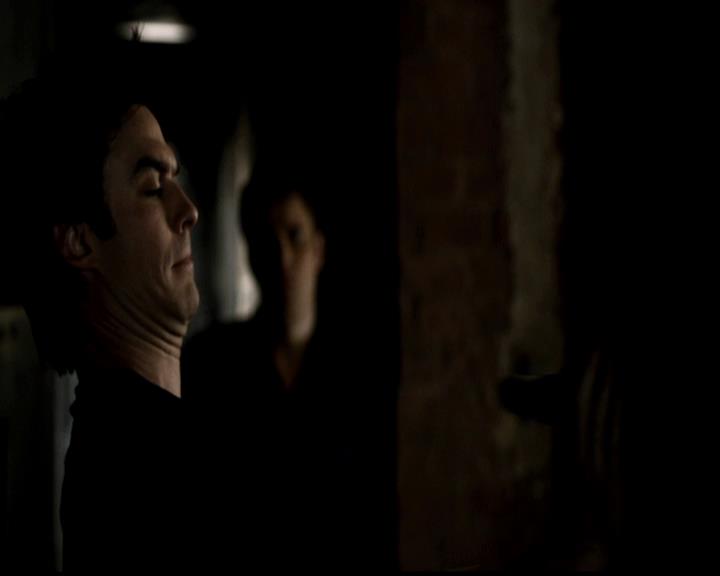 VampireDiariesWorld-dot-org_4x21ShesComeUndone0098.jpg