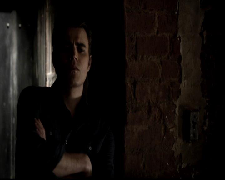 VampireDiariesWorld-dot-org_4x21ShesComeUndone0102.jpg