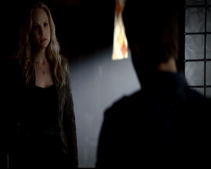 VampireDiariesWorld-dot-org_4x21ShesComeUndone0137.jpg