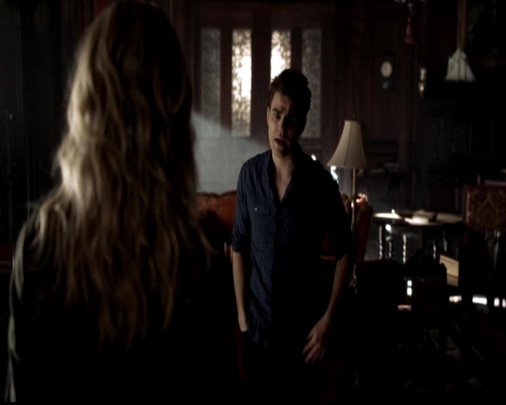 VampireDiariesWorld-dot-org_4x21ShesComeUndone0138.jpg