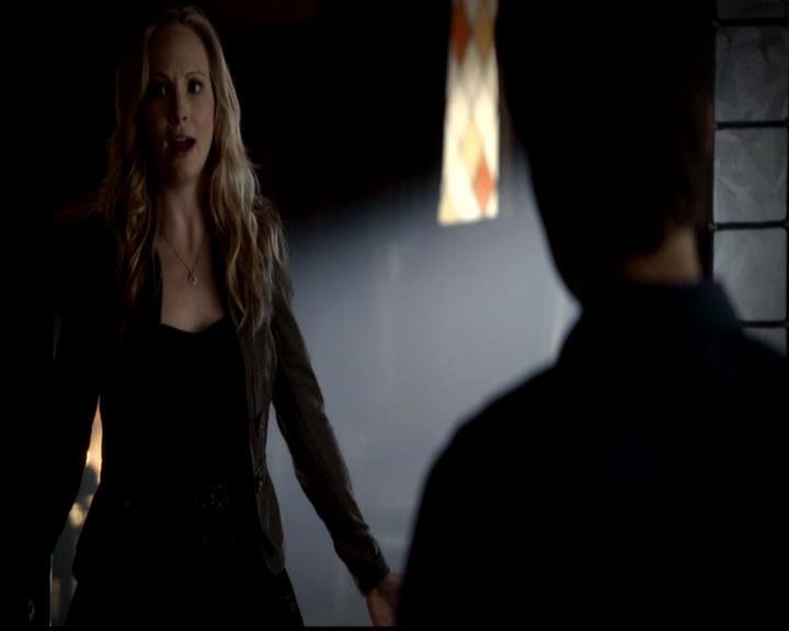 VampireDiariesWorld-dot-org_4x21ShesComeUndone0142.jpg