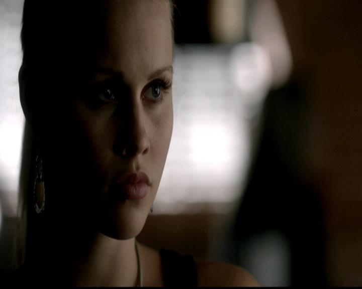 VampireDiariesWorld-dot-org_4x21ShesComeUndone0387.jpg