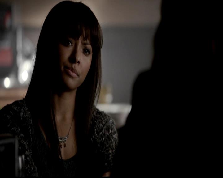 VampireDiariesWorld-dot-org_4x21ShesComeUndone0770.jpg