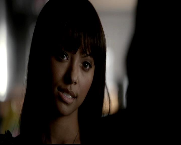 VampireDiariesWorld-dot-org_4x21ShesComeUndone0778.jpg