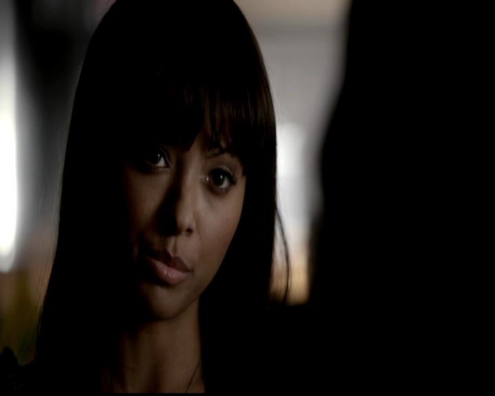 VampireDiariesWorld-dot-org_4x21ShesComeUndone0780.jpg