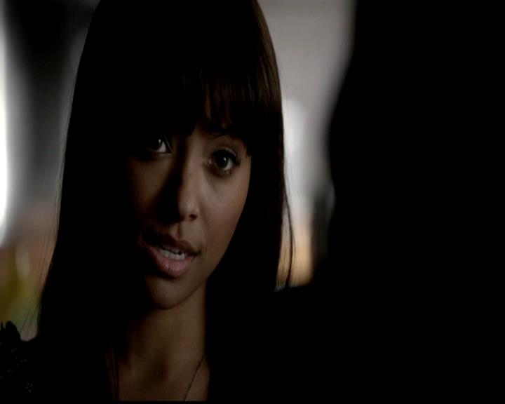 VampireDiariesWorld-dot-org_4x21ShesComeUndone0785.jpg