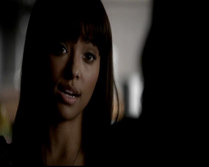 VampireDiariesWorld-dot-org_4x21ShesComeUndone0789.jpg