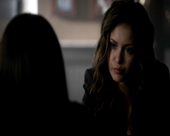 VampireDiariesWorld-dot-org_4x21ShesComeUndone0812.jpg