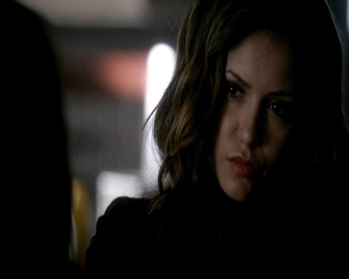 VampireDiariesWorld-dot-org_4x21ShesComeUndone0837.jpg